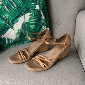 Teva riviera wedge tan thin strappy sandals
